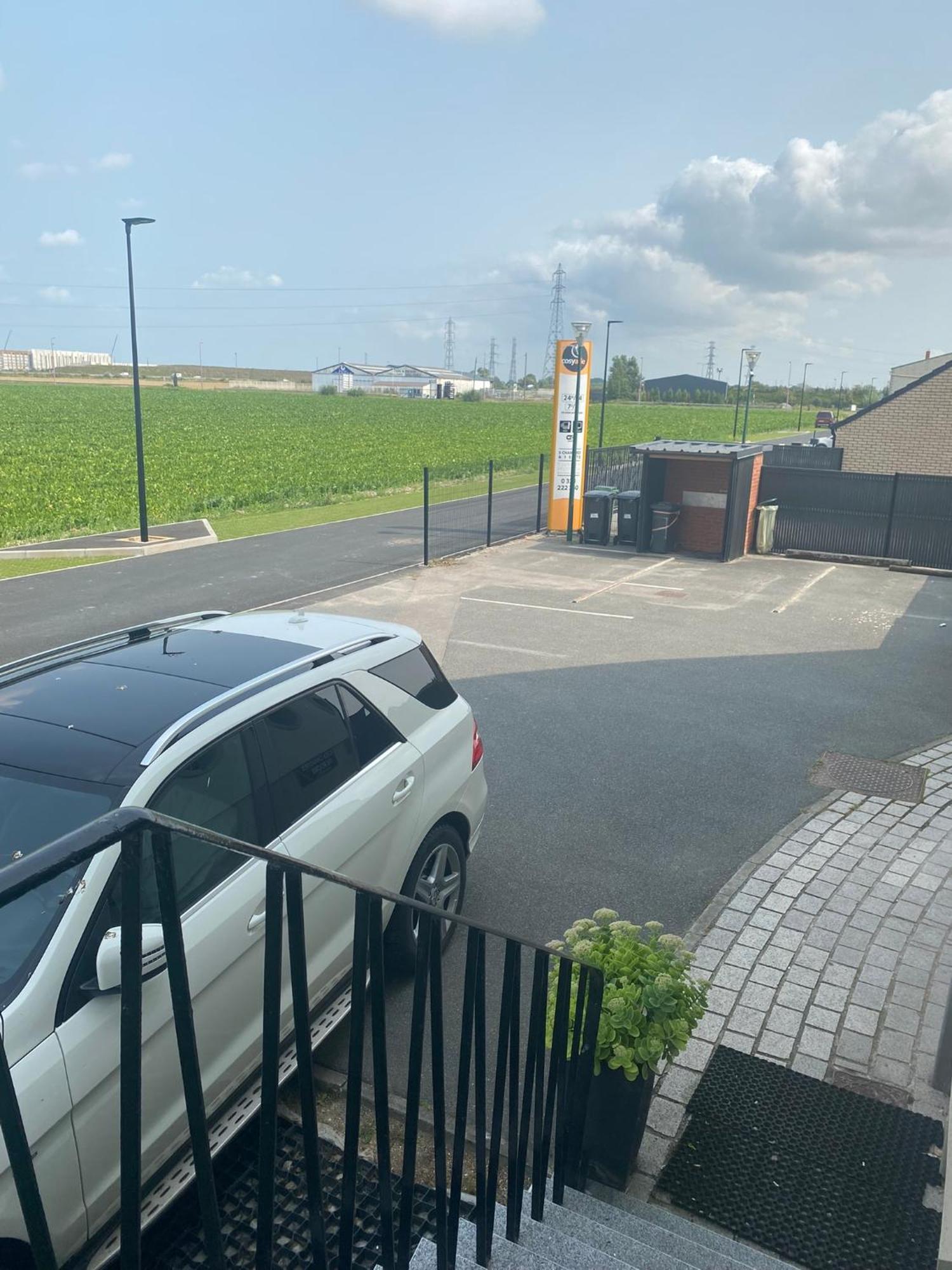 Residence Cosyade Equipee D'Un Parking Prive Gratuit Bourbourg Buitenkant foto